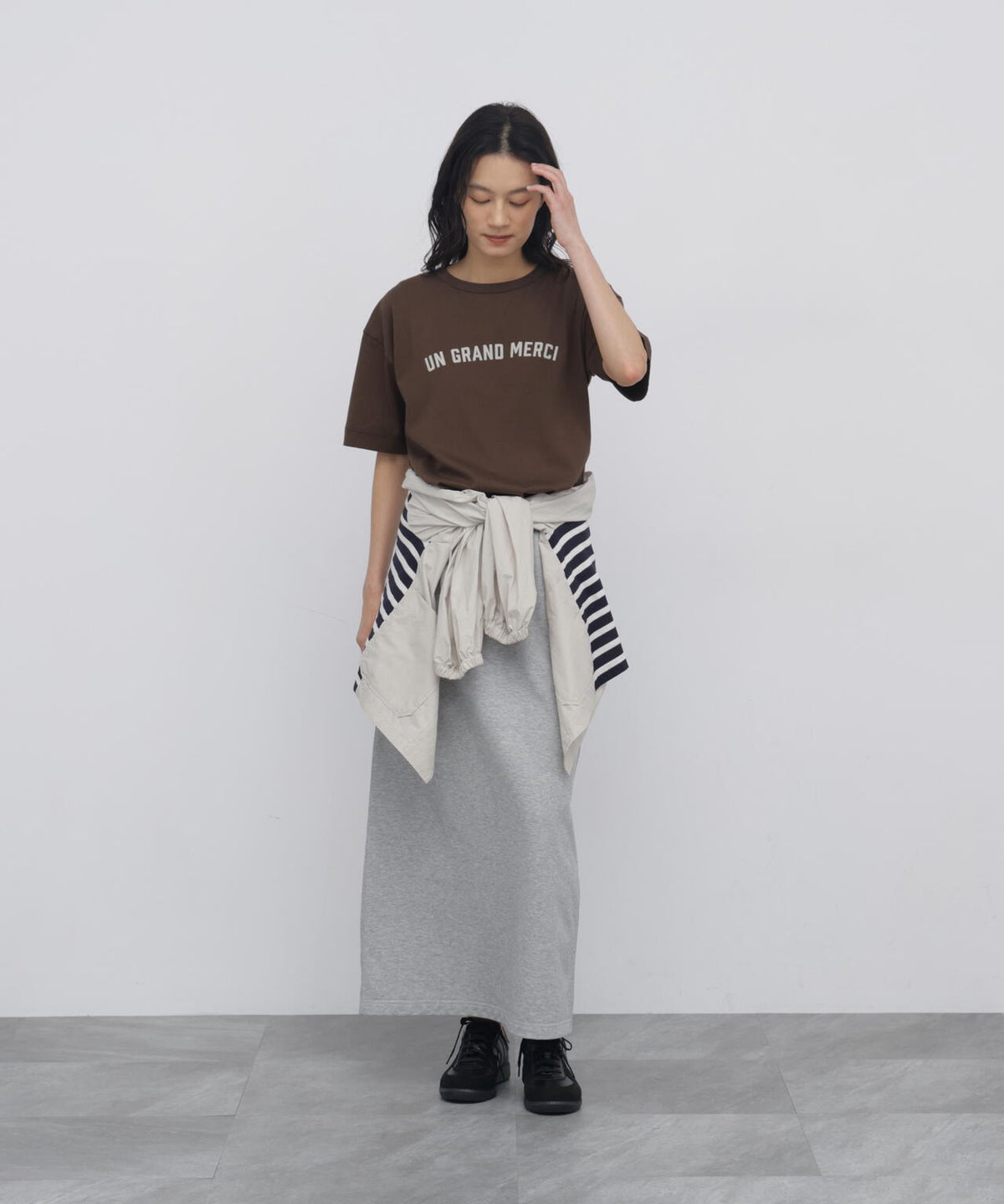 165cm/B:77cm/W:57cm/H:79cm 着用サイズ:M