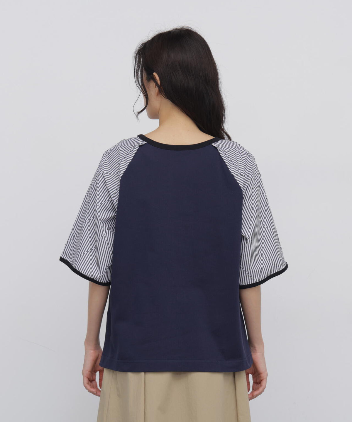 165cm/B:77cm/W:57cm/H:79cm 着用サイズ:M