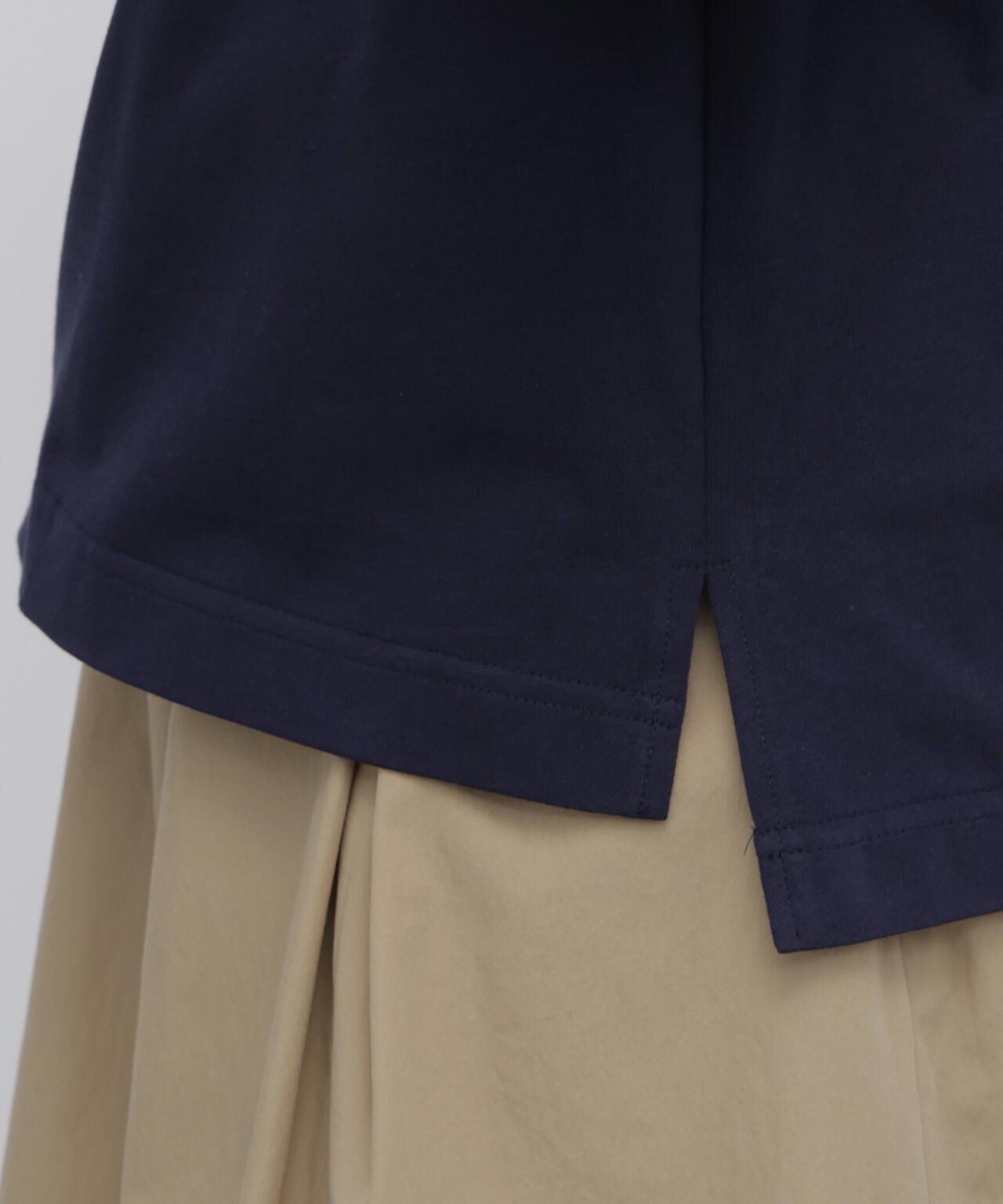165cm/B:77cm/W:57cm/H:79cm 着用サイズ:M
