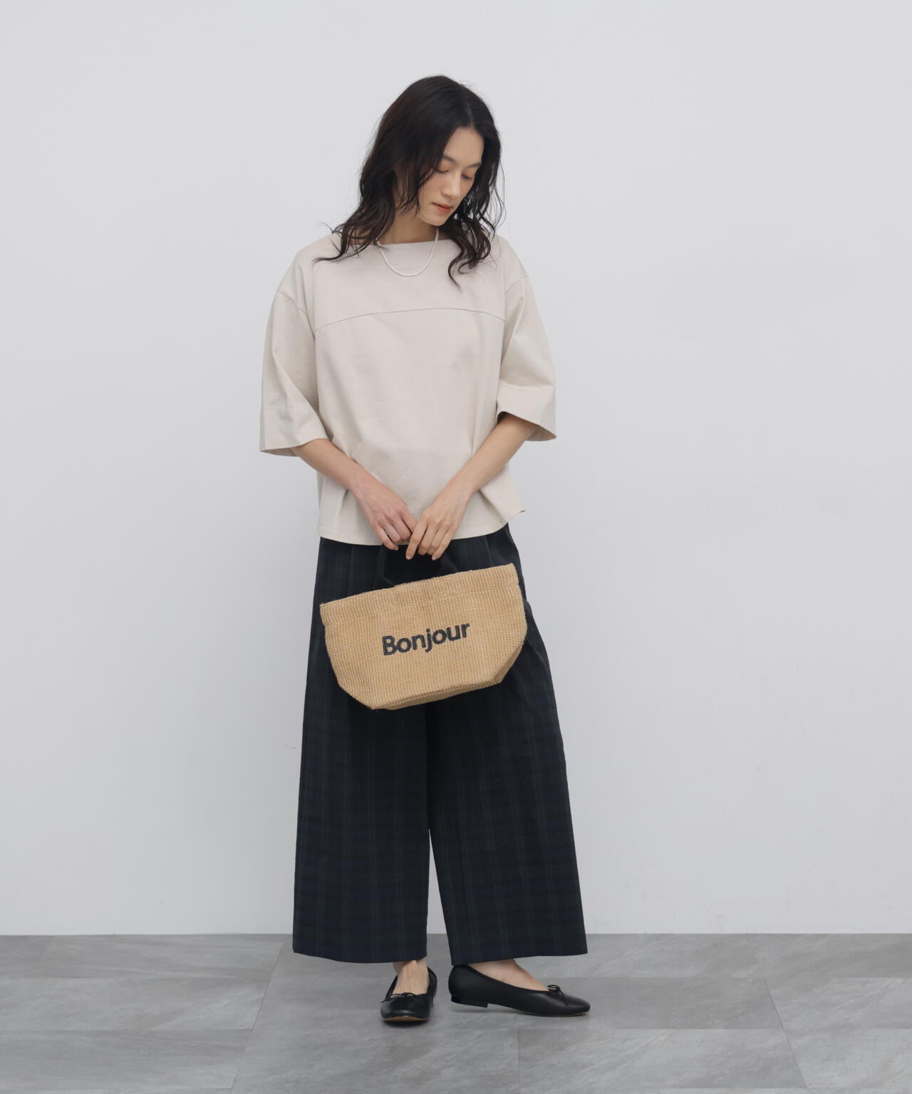 165cm/B:77cm/W:57cm/H:79cm 着用サイズ:M