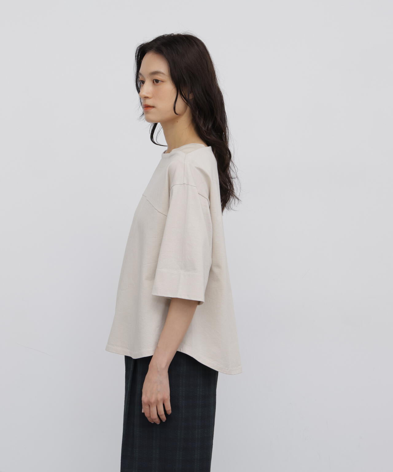165cm/B:77cm/W:57cm/H:79cm 着用サイズ:M