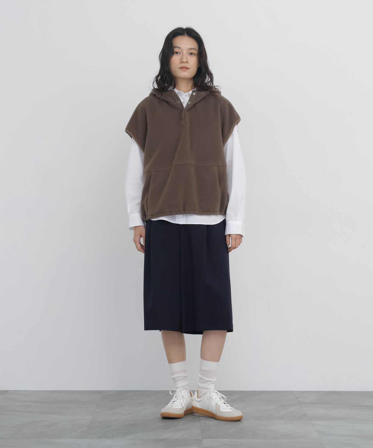 165cm/B:77cm/W:57cm/H:79cm 着用サイズ:M
