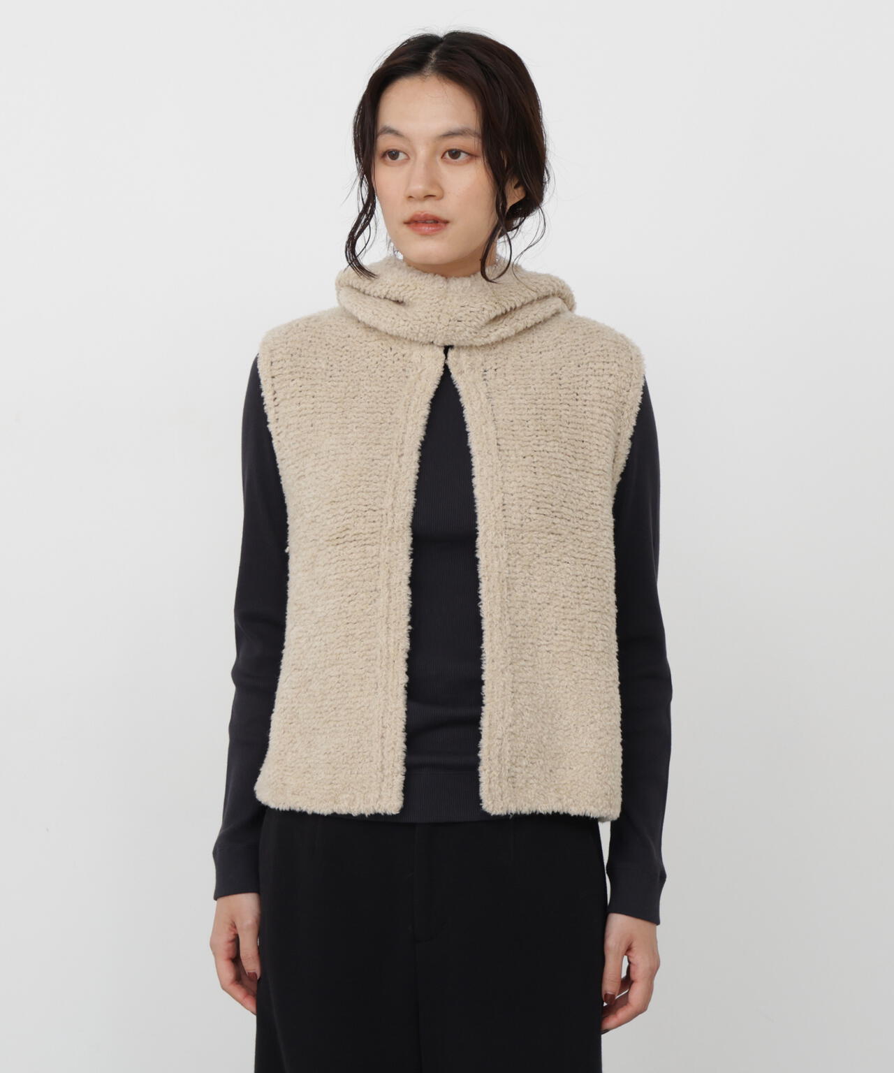 165cm/B:77cm/W:57cm/H:79cm 着用サイズ:M