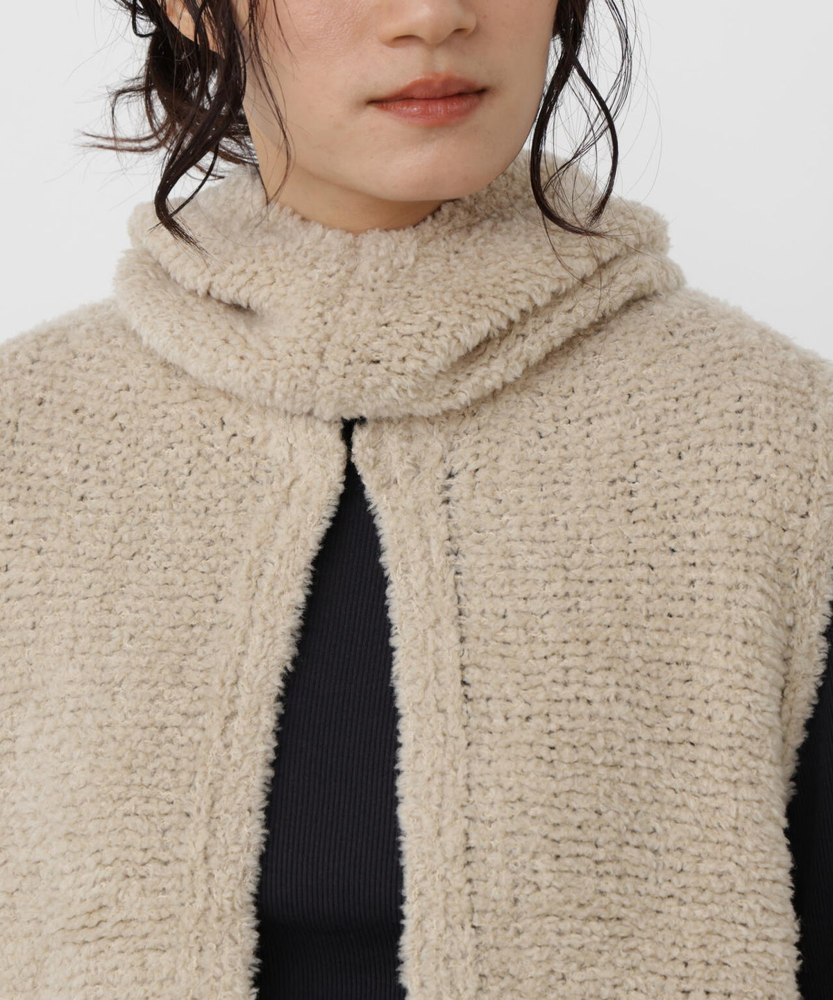 165cm/B:77cm/W:57cm/H:79cm 着用サイズ:M