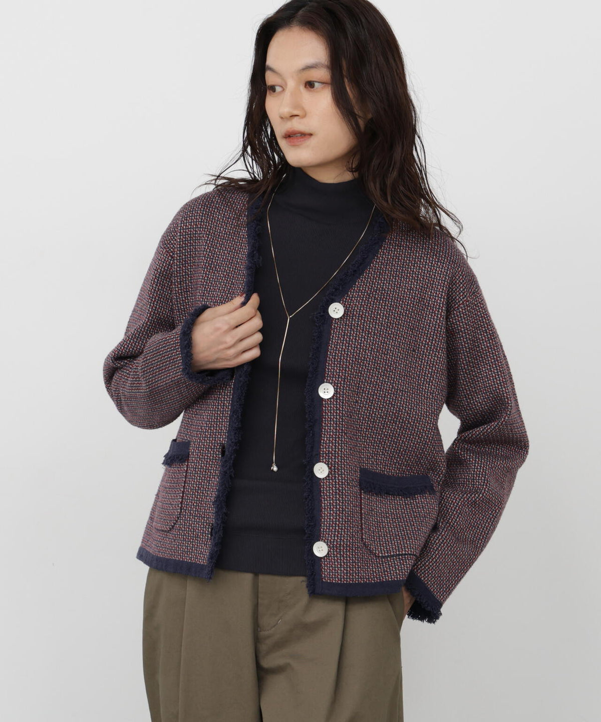 165cm/B:77cm/W:57cm/H:79cm 着用サイズ:M