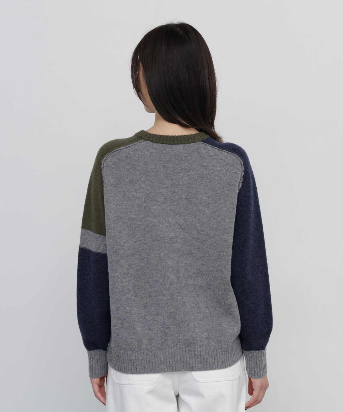 身長168cm B82 W59 H88 着用サイズ:M