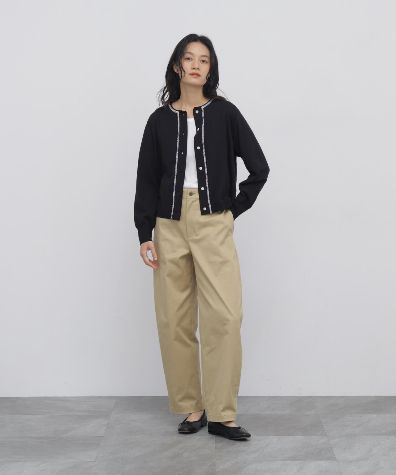 165cm/B:77cm/W:57cm/H:79cm 着用サイズ:M