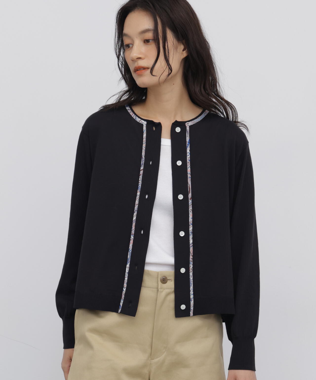 165cm/B:77cm/W:57cm/H:79cm 着用サイズ:M
