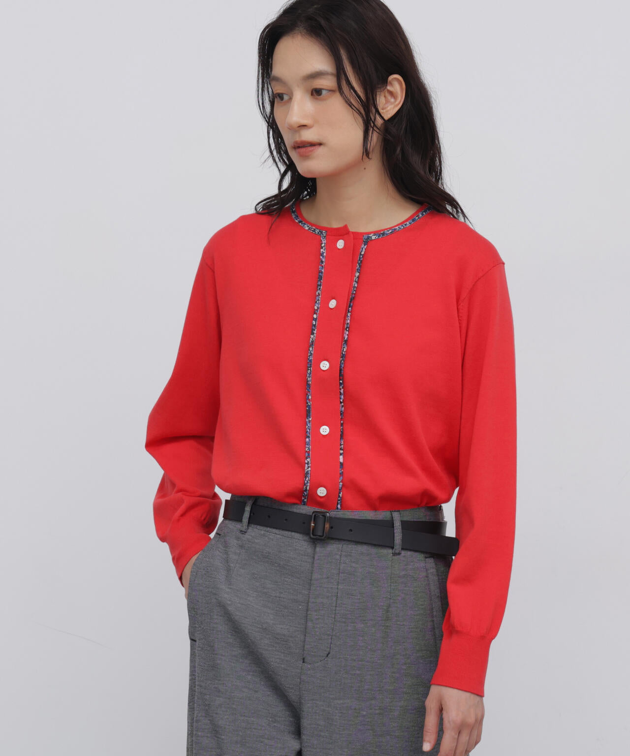 165cm/B:77cm/W:57cm/H:79cm 着用サイズ:M