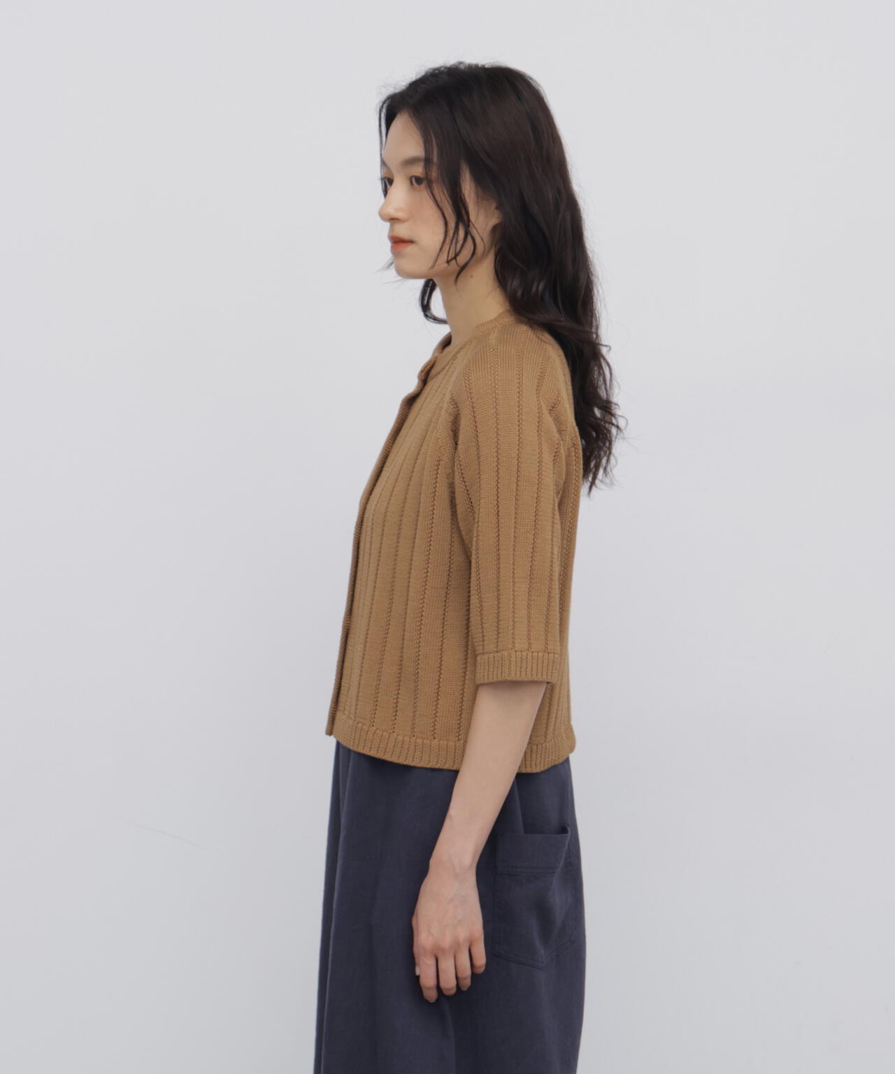 165cm/B:77cm/W:57cm/H:79cm 着用サイズ:M