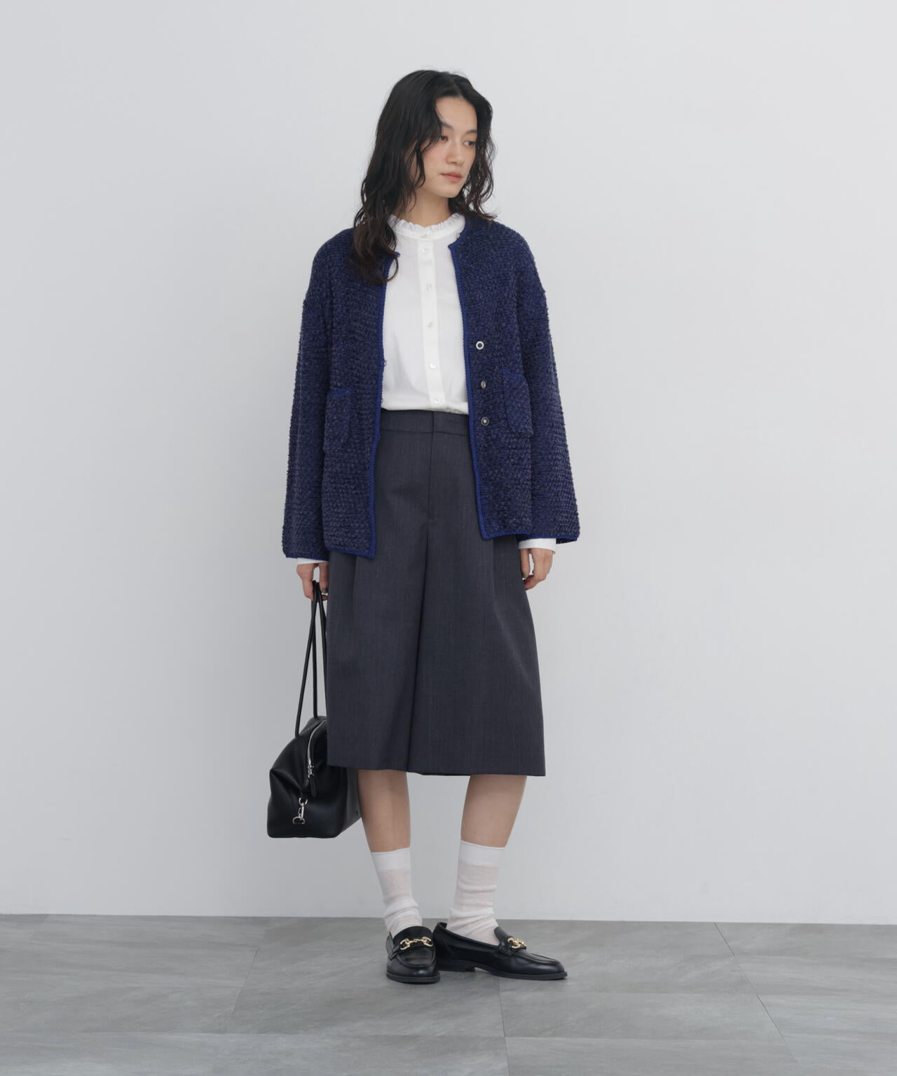 165cm/B:77cm/W:57cm/H:79cm 着用サイズ:M