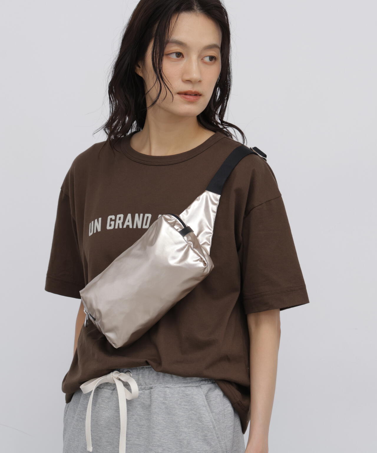 165cm/B:77cm/W:57cm/H:79cm 着用サイズ:-