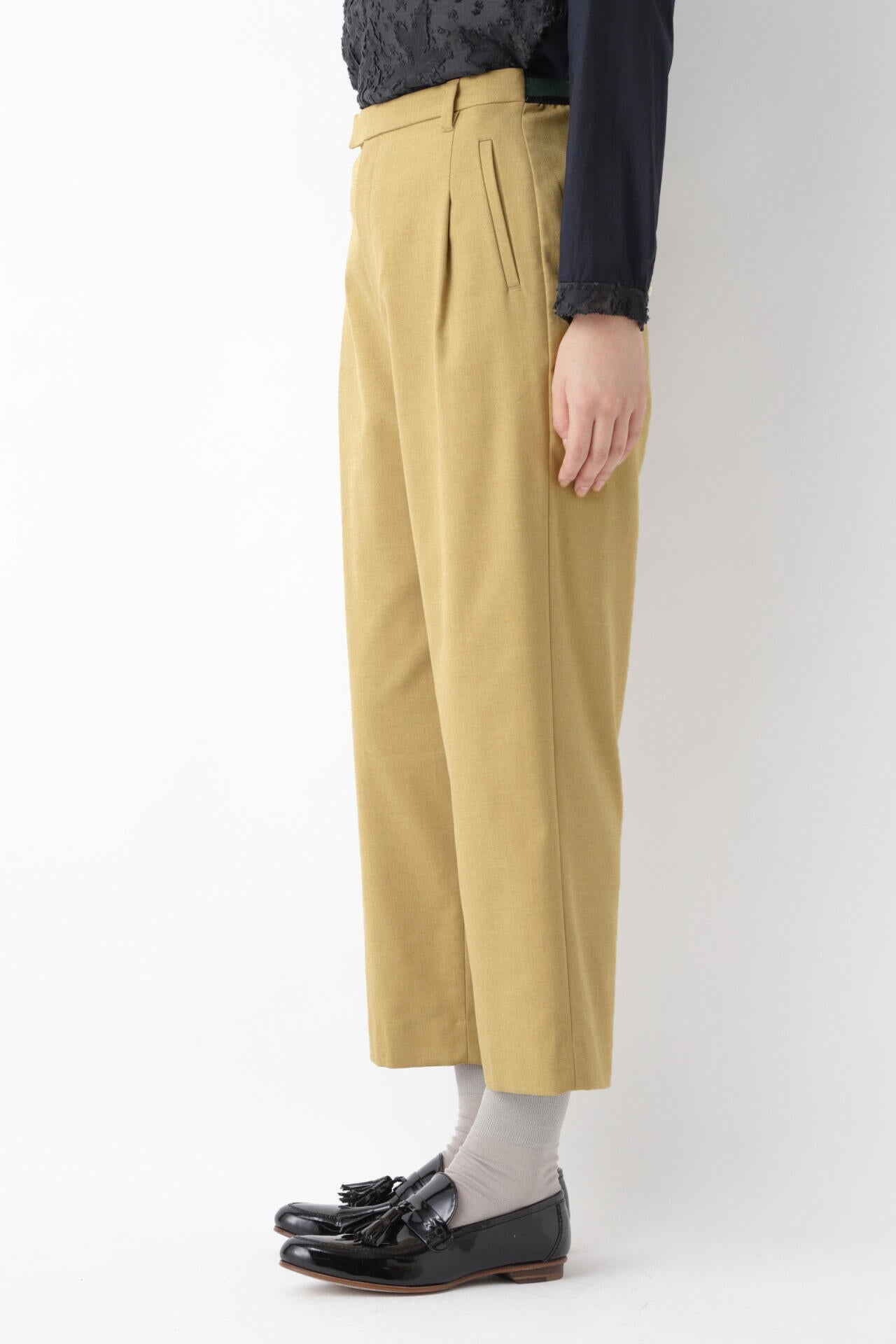 ツイルストレッチテーパードパンツ