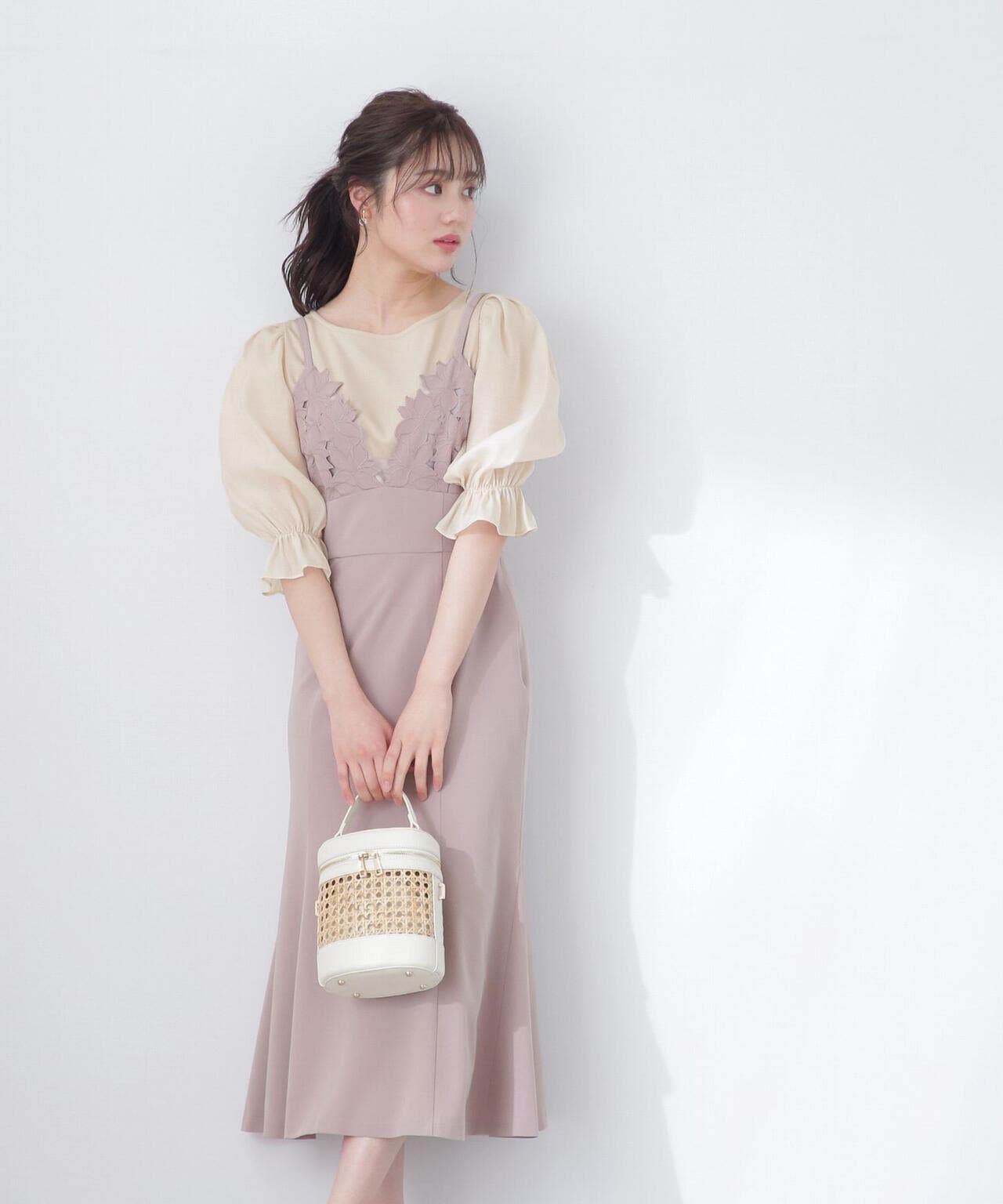 【美人百花5月号掲載 タイアップ休井美郷さん着用商品】シアースリーブカットトップス
