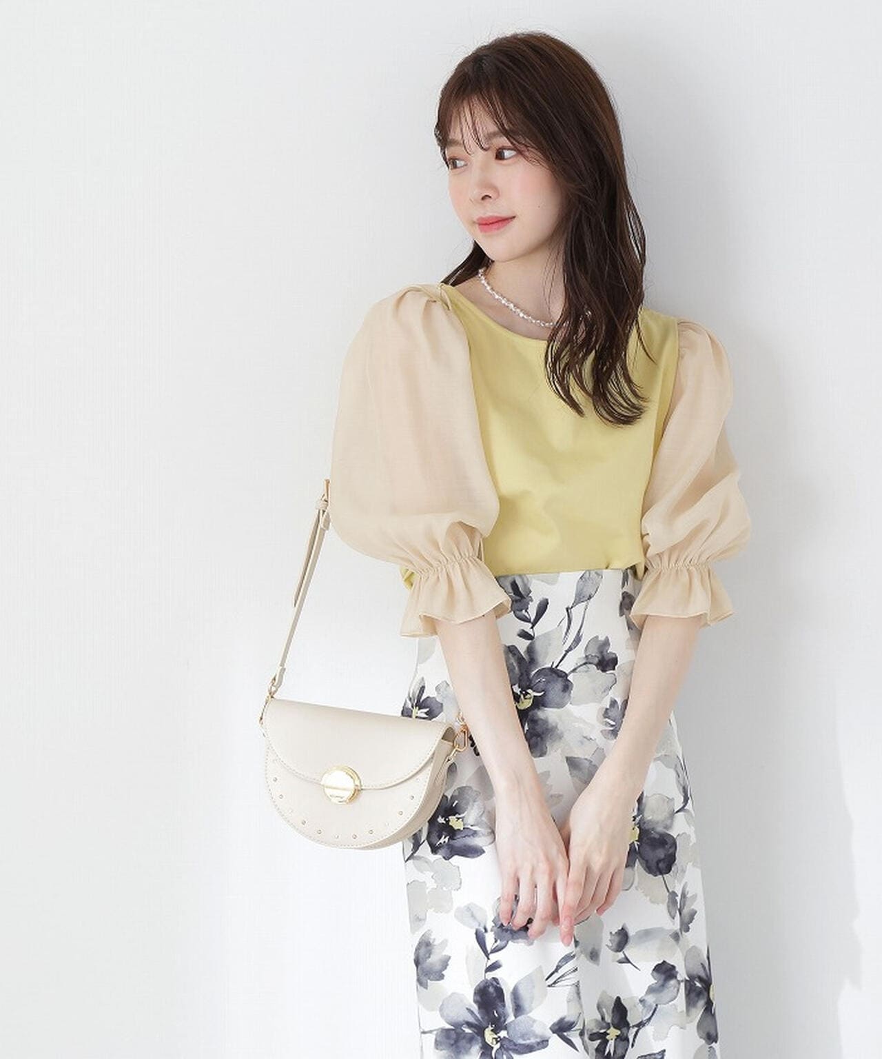 【美人百花5月号掲載 タイアップ休井美郷さん着用商品】シアースリーブカットトップス