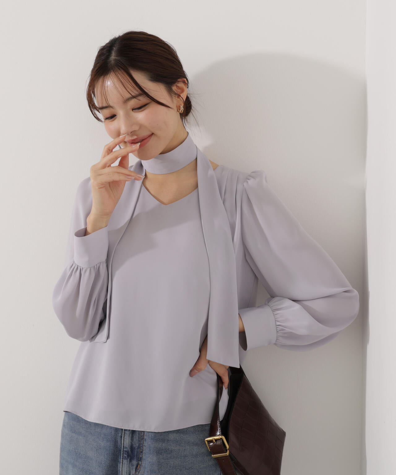 <ウォッシャブル>2wayリボンタック付きブラウス
