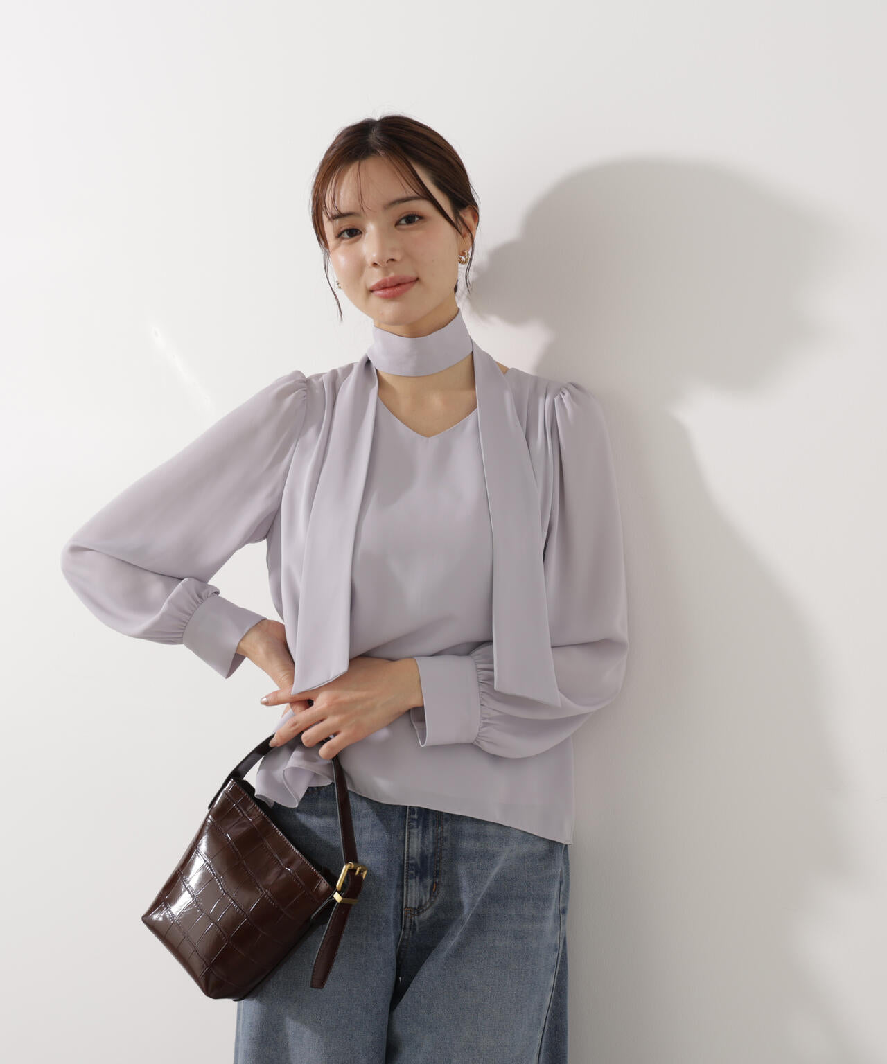 <ウォッシャブル>2wayリボンタック付きブラウス