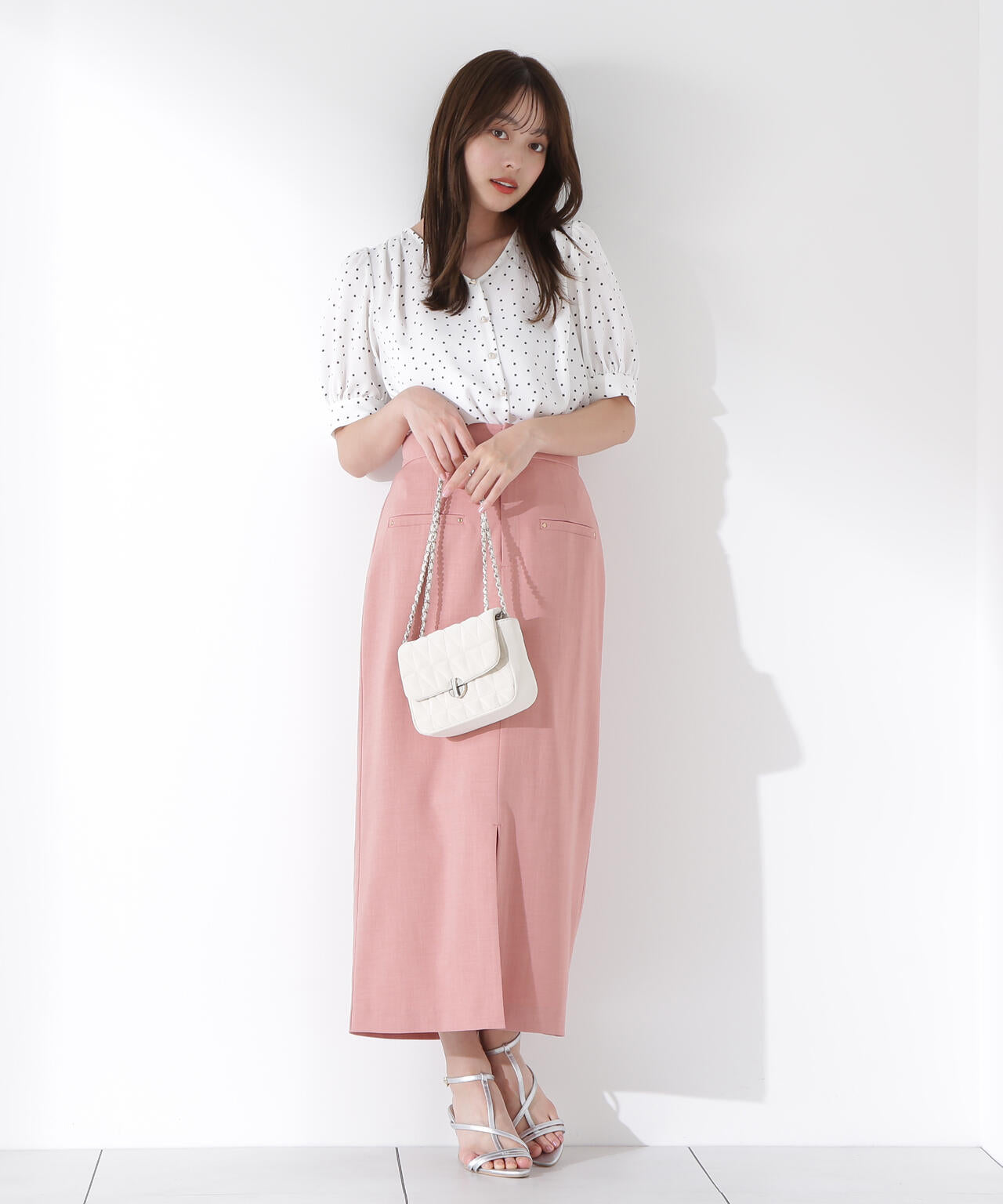 キラボタンブラウス