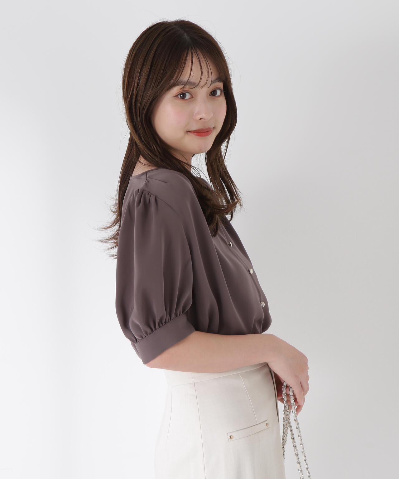 キラボタンブラウス