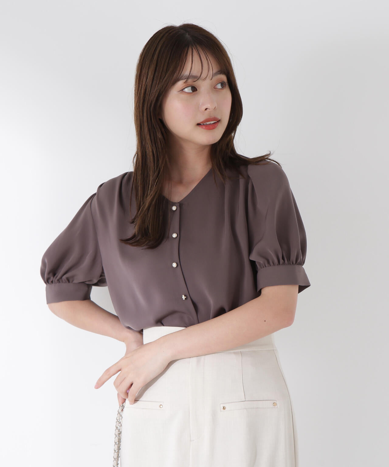 キラボタンブラウス