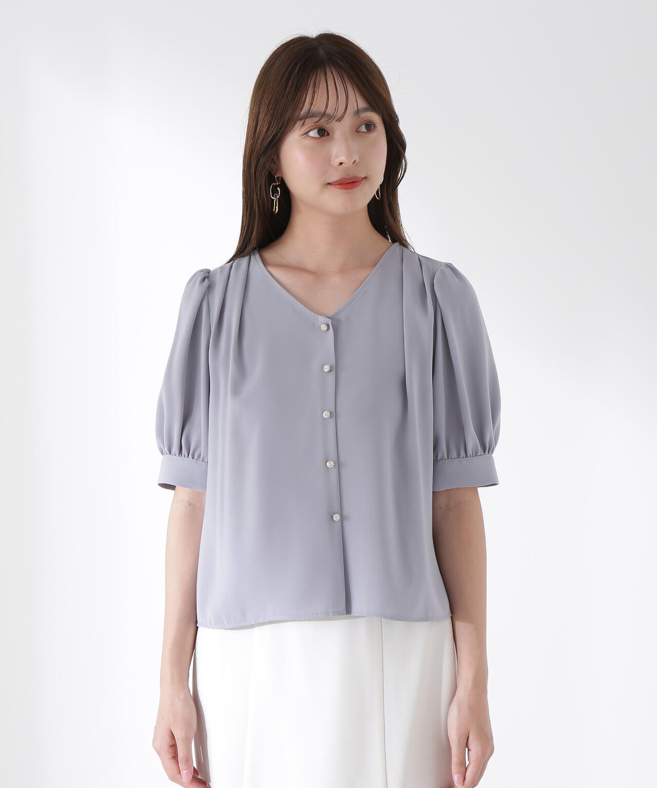 キラボタンブラウス