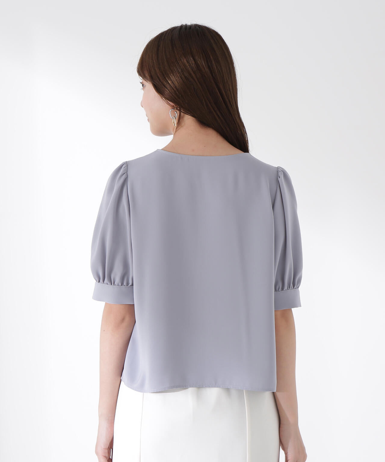 キラボタンブラウス