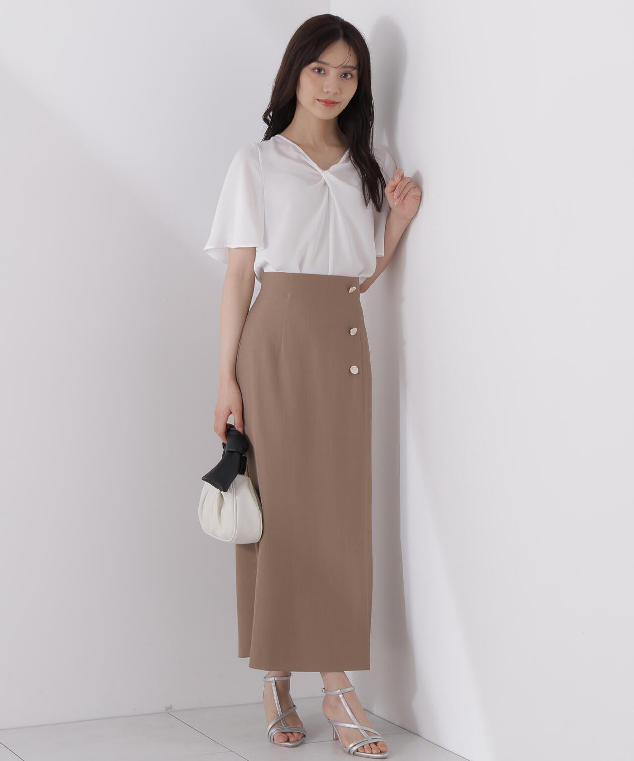 ツイスト半袖ブラウス