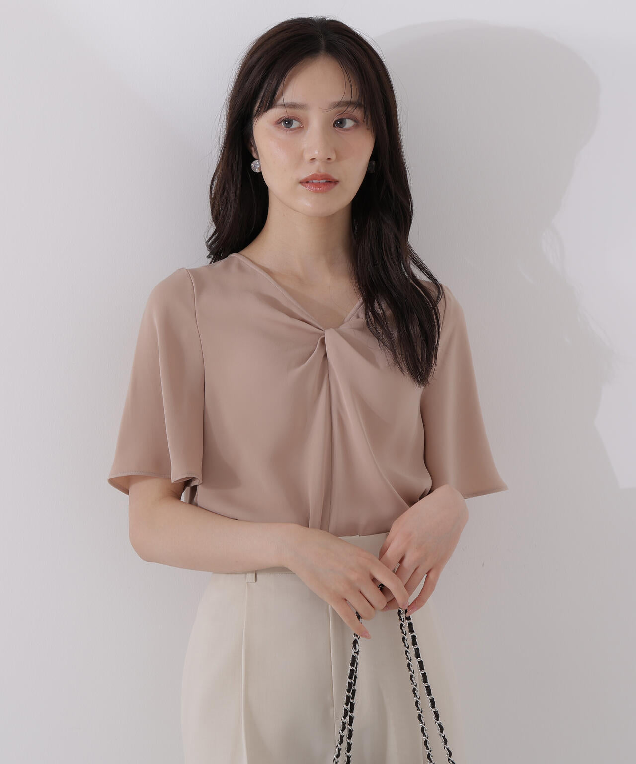 ツイスト半袖ブラウス