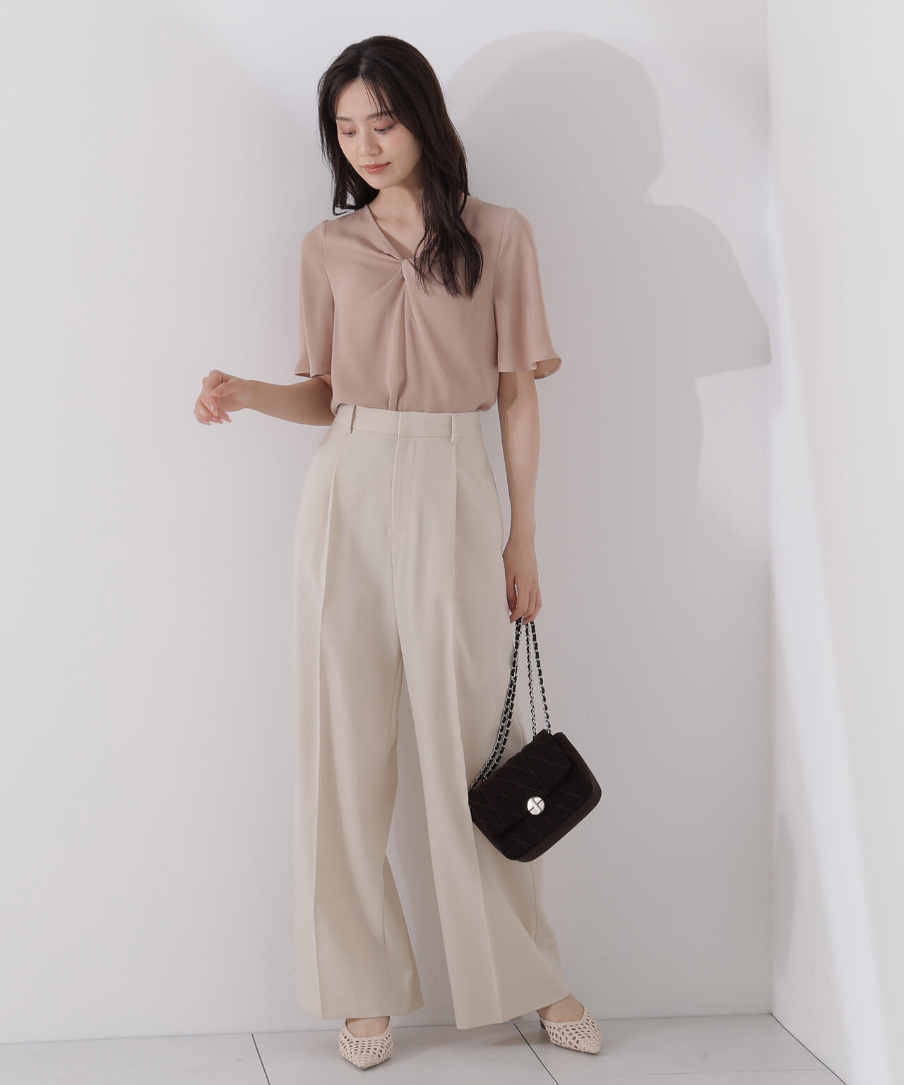 ツイスト半袖ブラウス