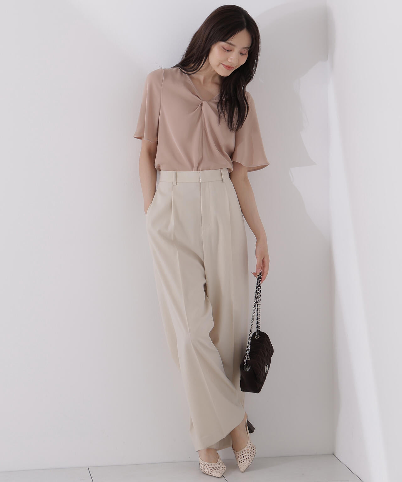 ツイスト半袖ブラウス