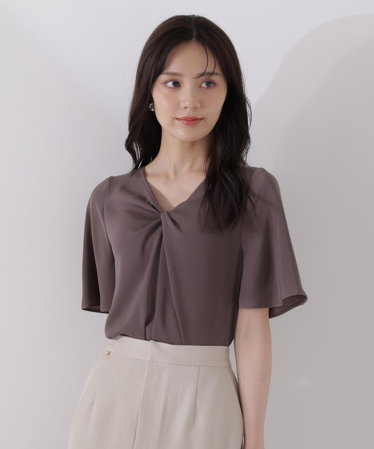 ツイスト半袖ブラウス