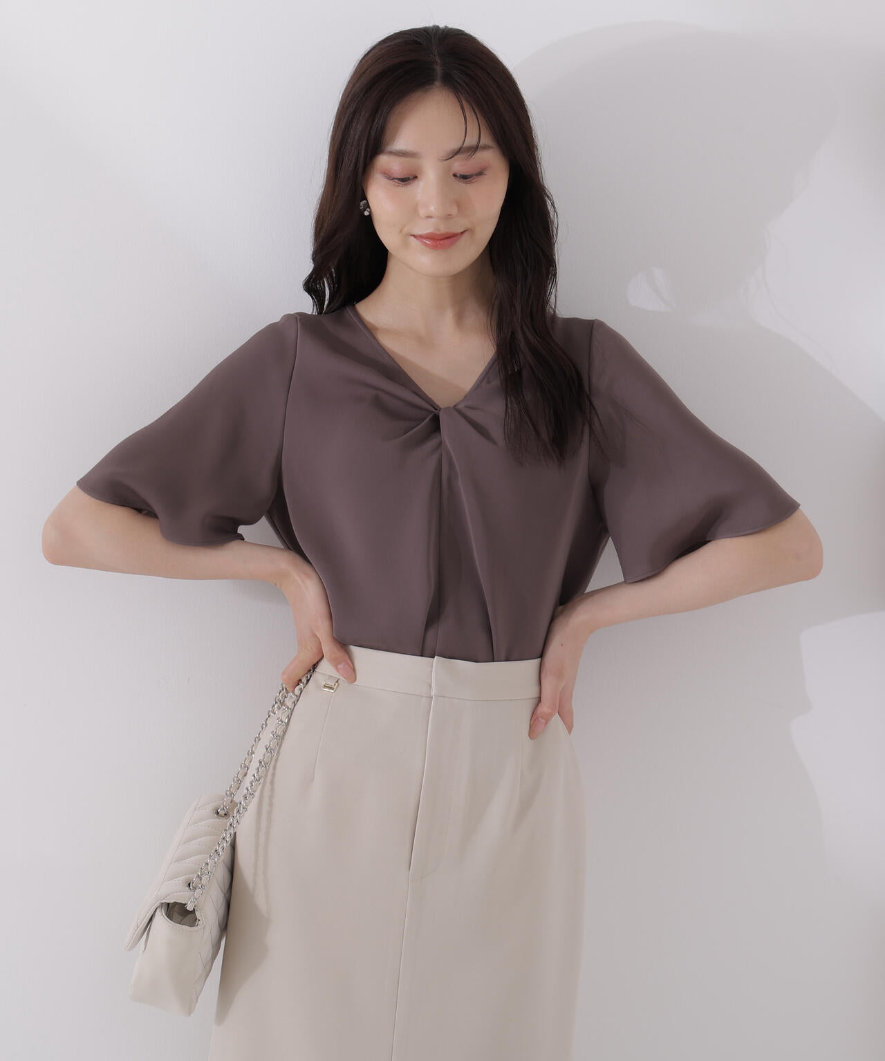 ツイスト半袖ブラウス