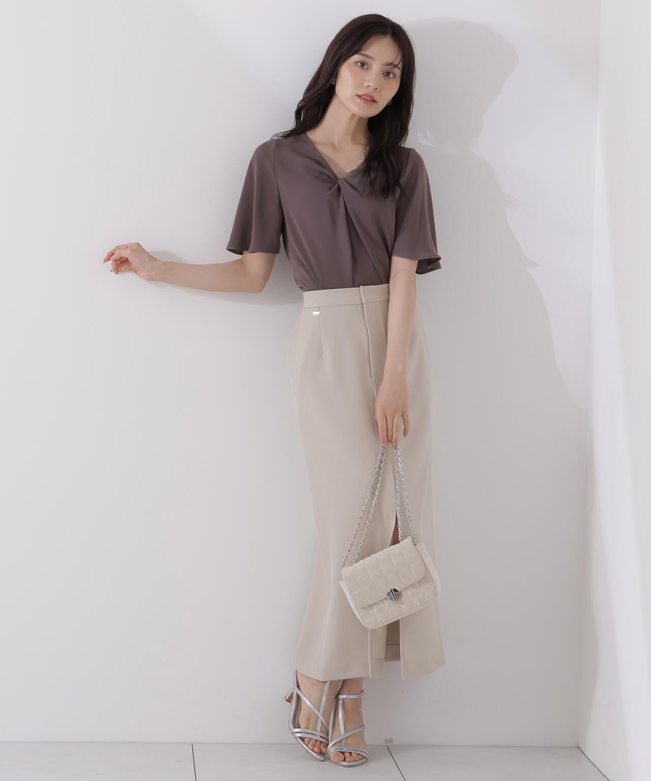 ツイスト半袖ブラウス