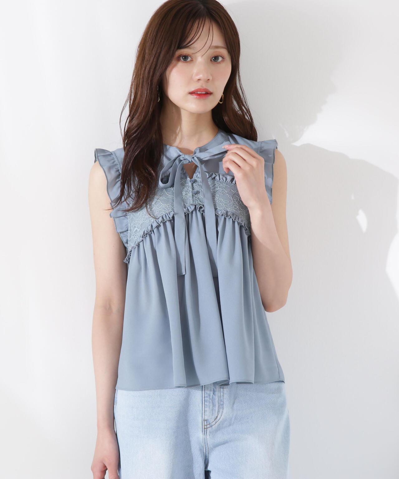 レースドッキングボウタイブラウス
