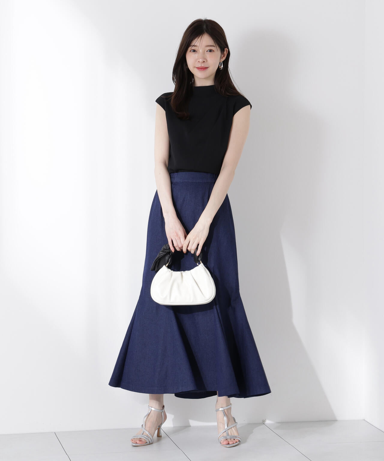 4c183ab0-a82b-564f-bedc-3072e4efaacb_Image