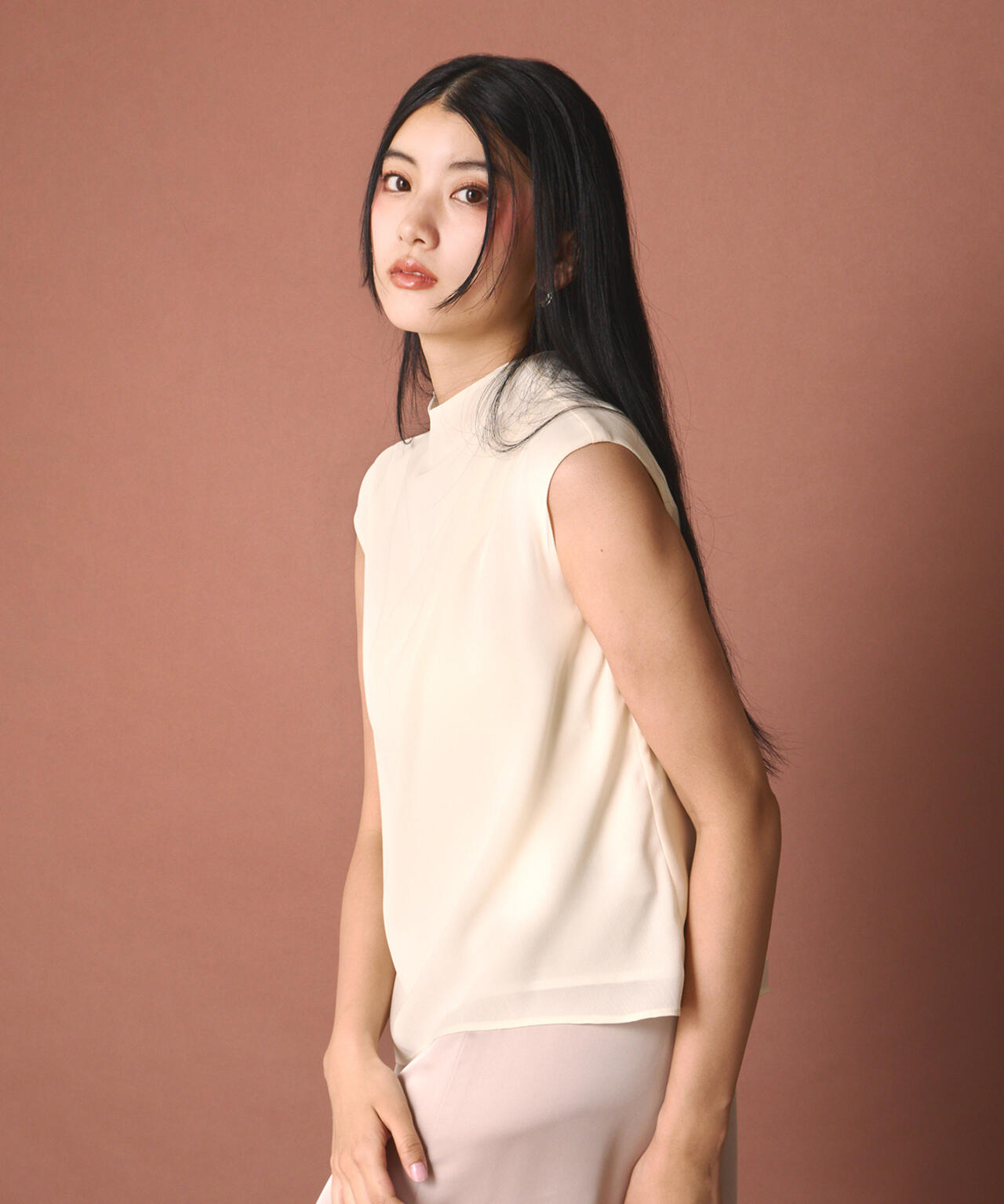 楊柳アシメブラウス【ブラウン:WEB限定】