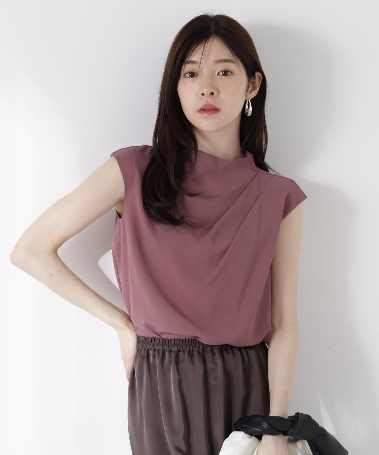 楊柳アシメブラウス【ブラウン:WEB限定】