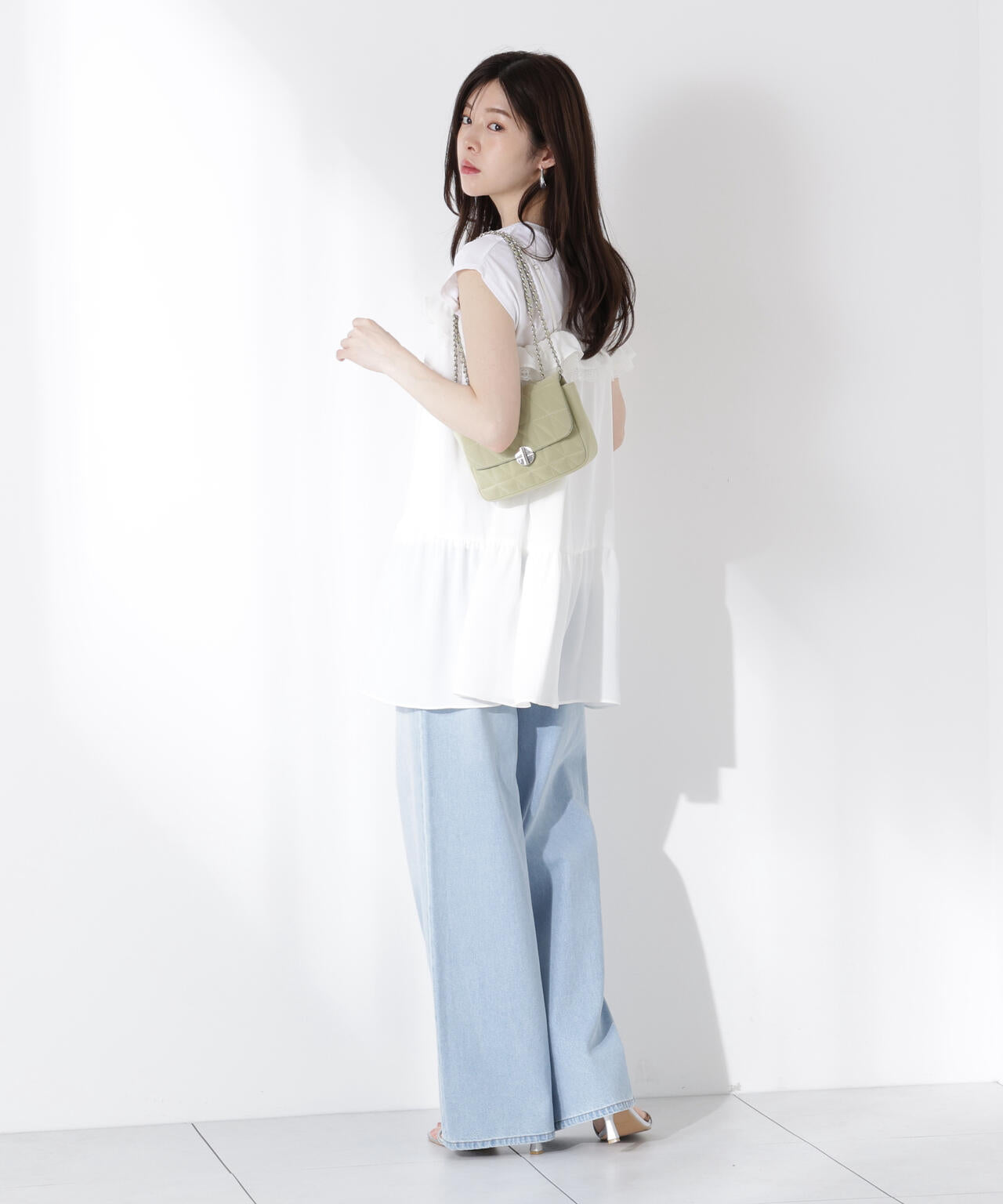 フリルチュニック