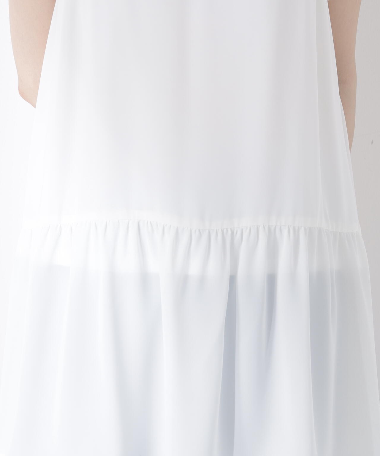 フリルチュニック