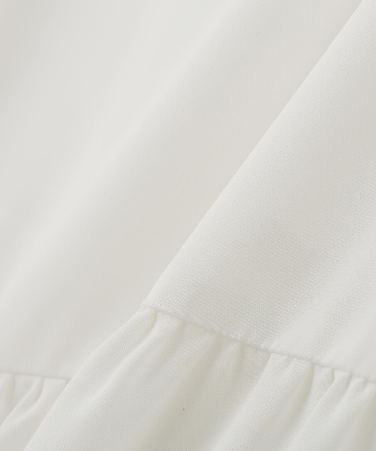 フリルチュニック