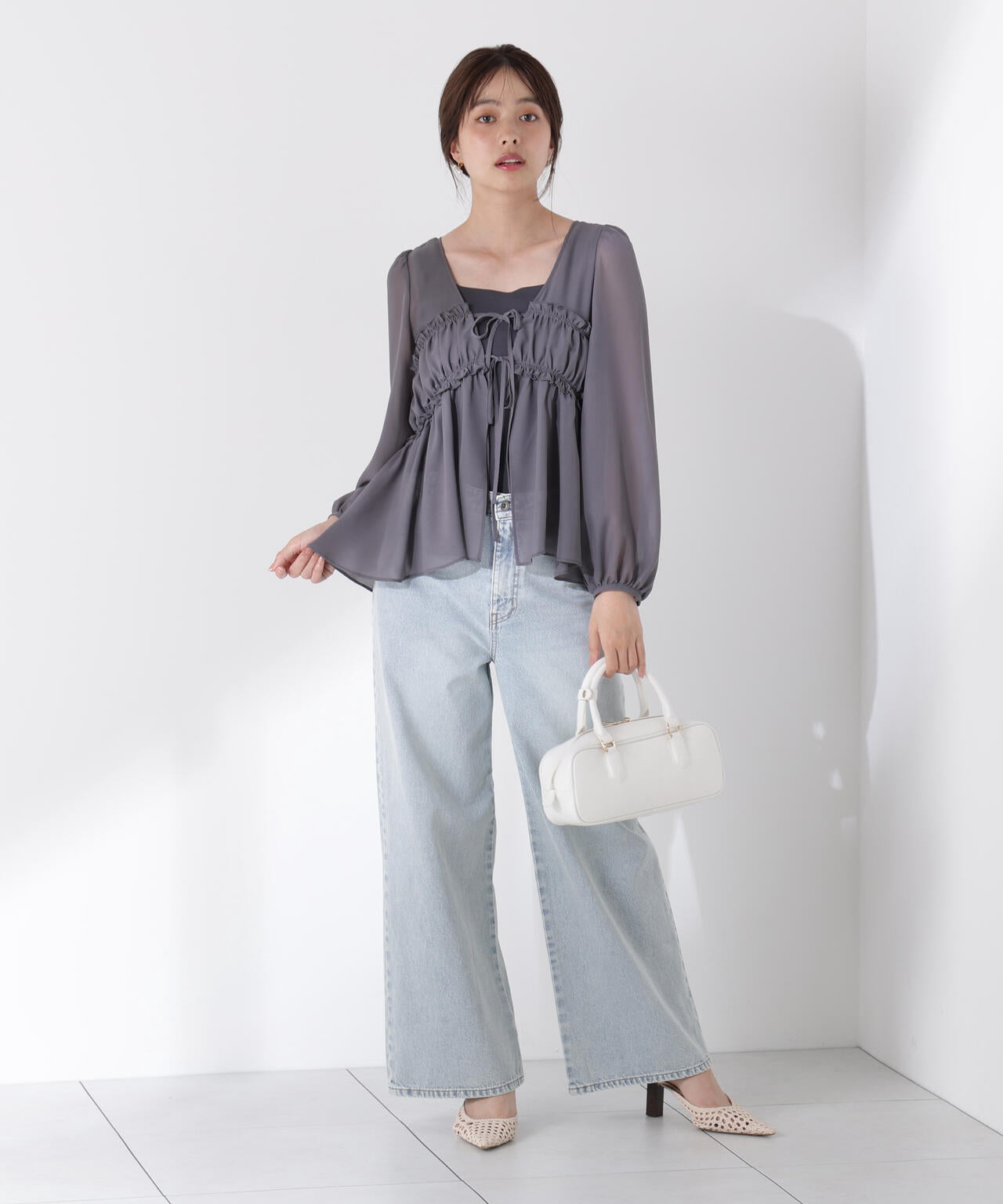 シフォンブラウス