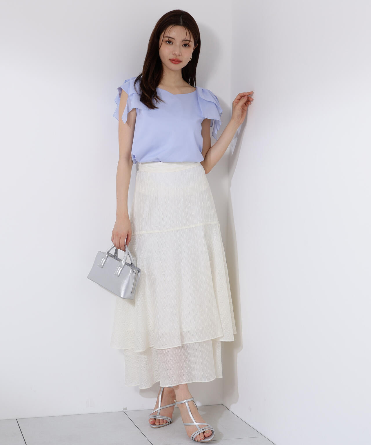 ショルダーリボンブラウス