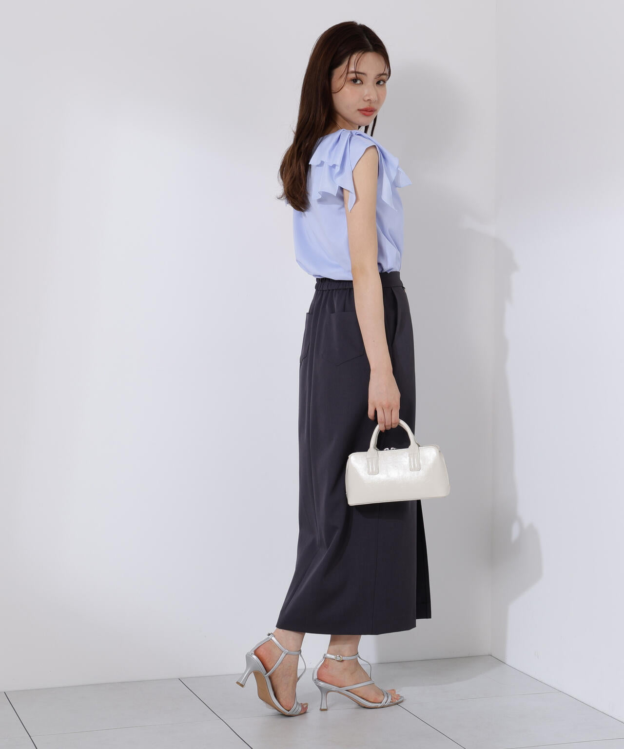 ショルダーリボンブラウス