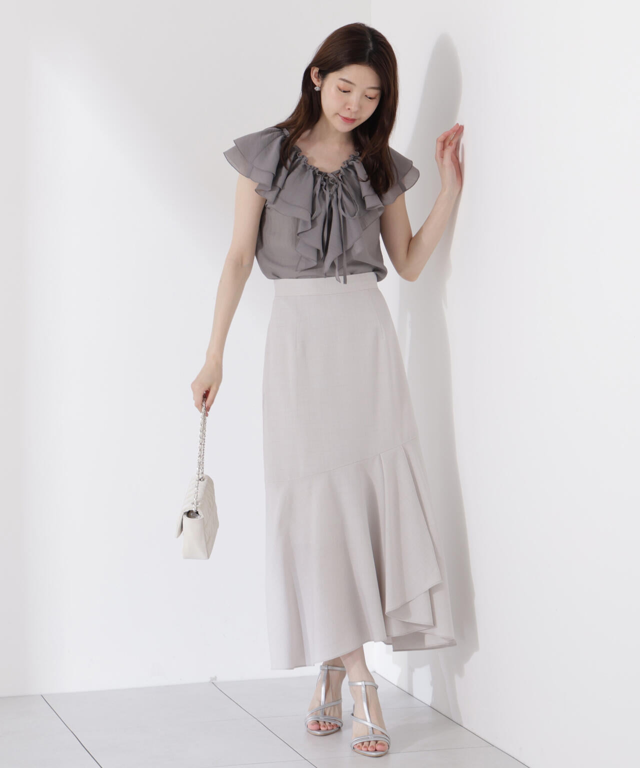 フロントリボンシアーブラウス