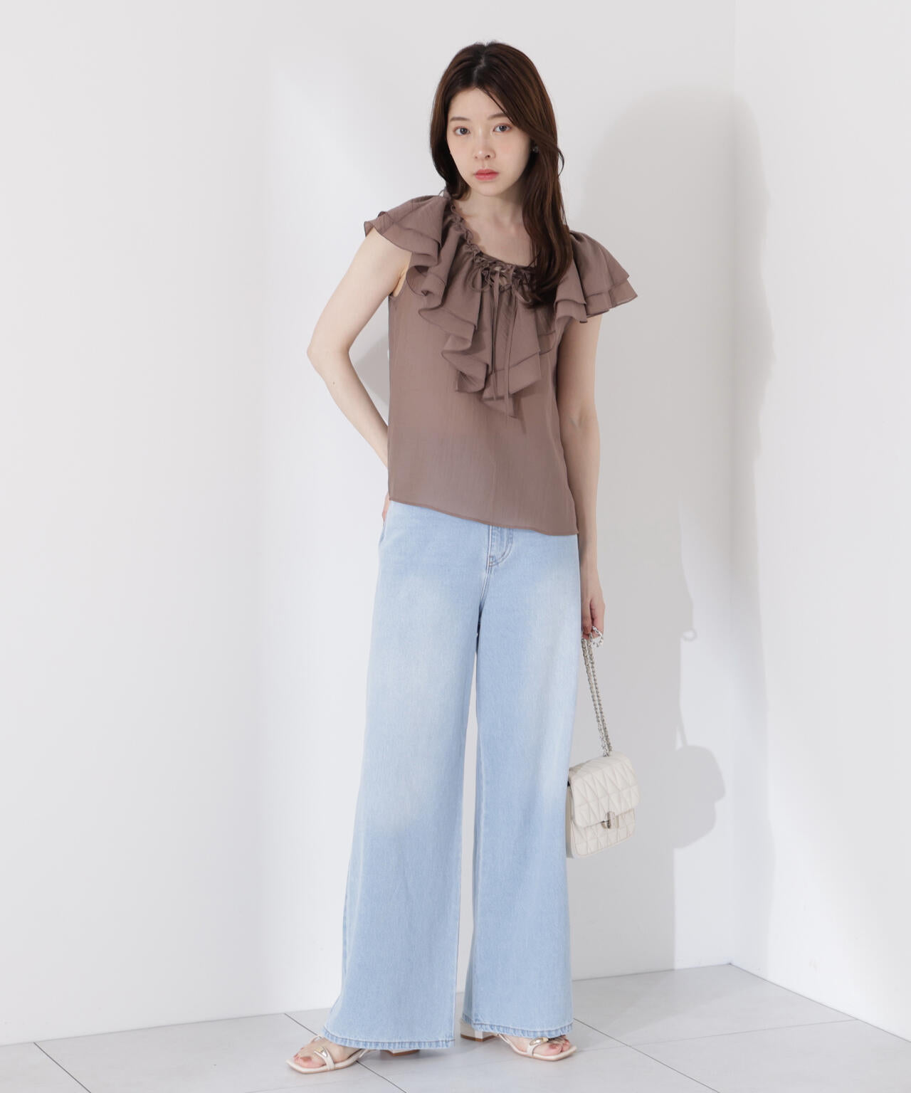 フロントリボンシアーブラウス