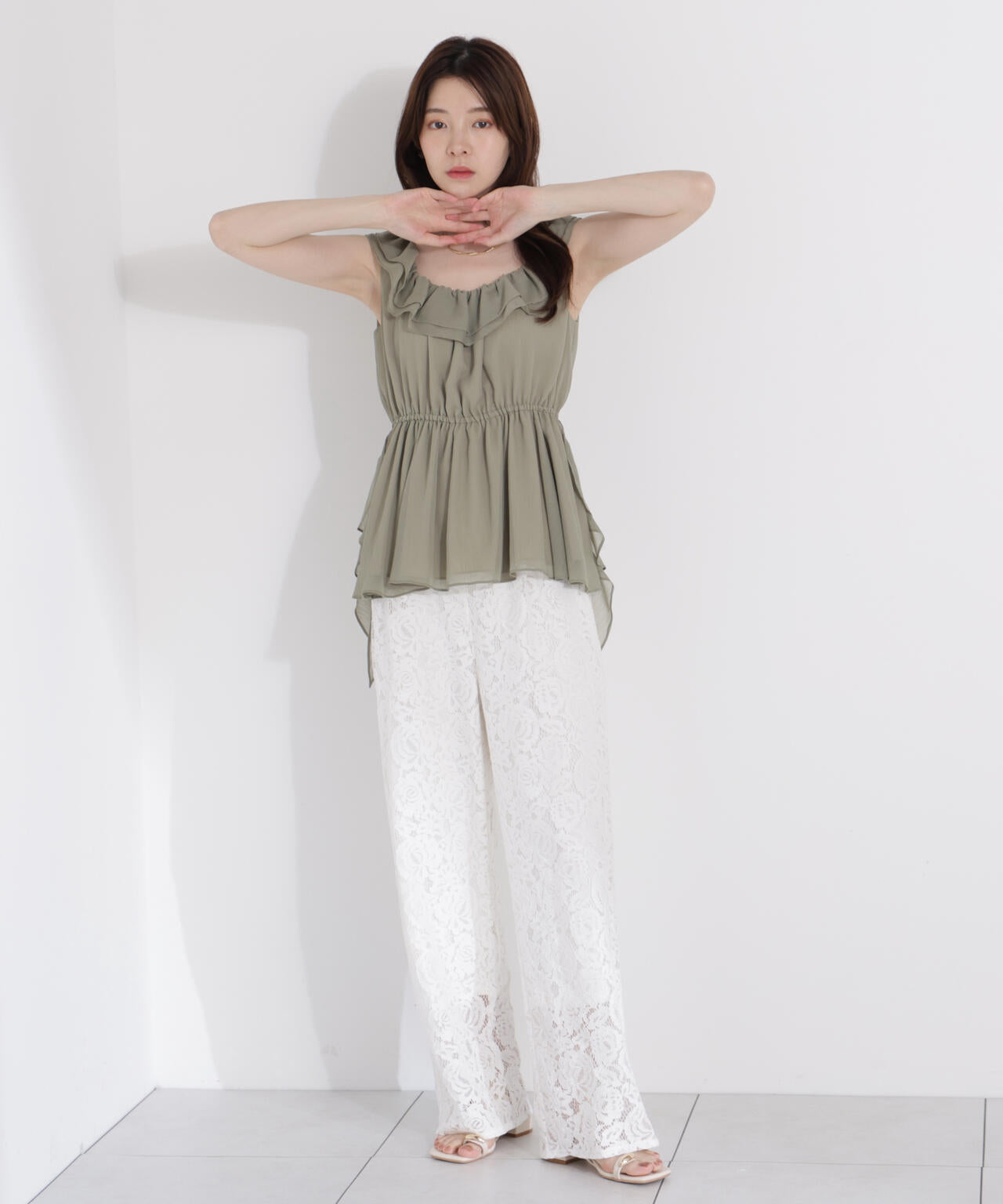 <ウォッシャブル>フリルギャザーブラウス