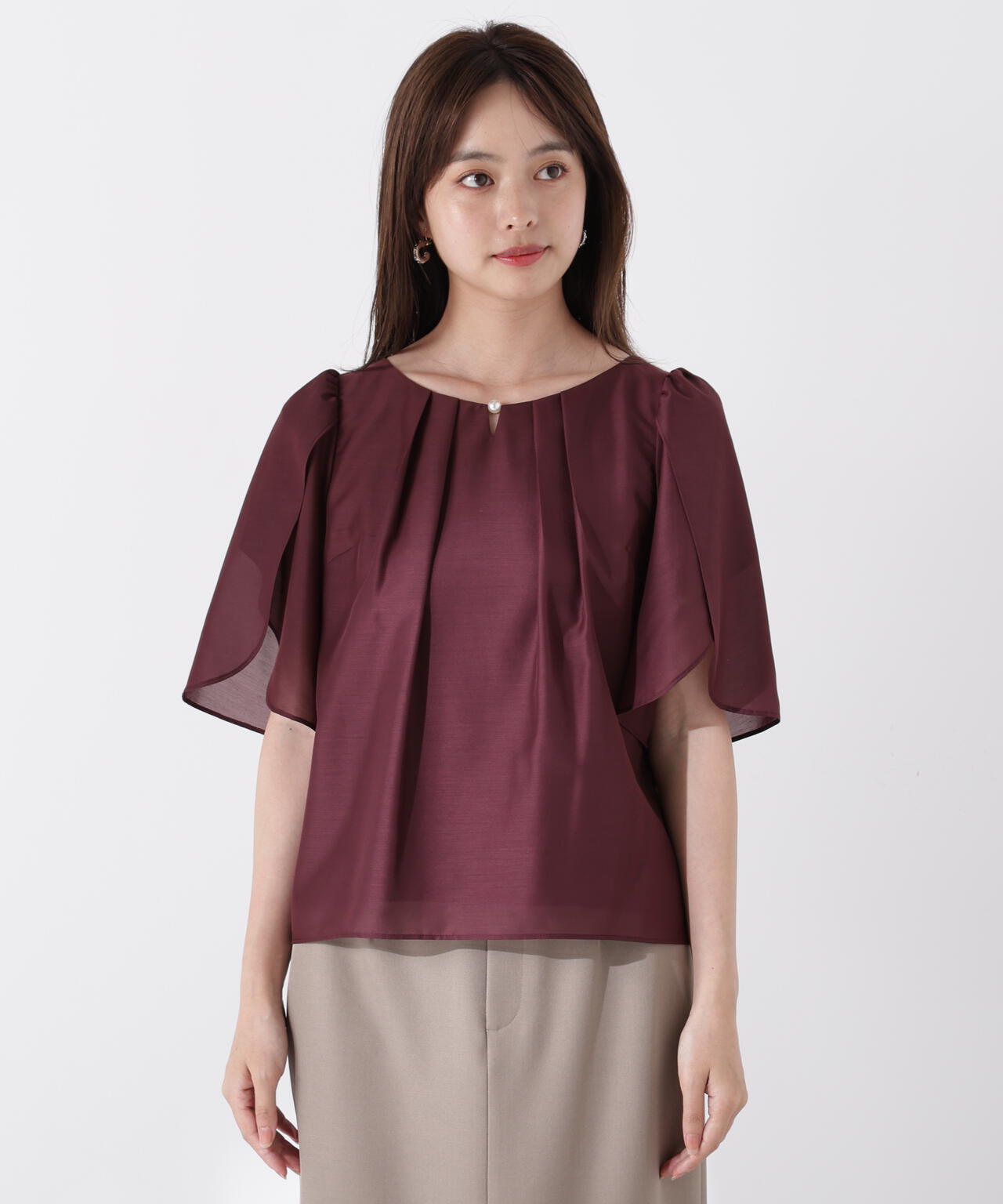 パールポイントフレアスリーブブラウス