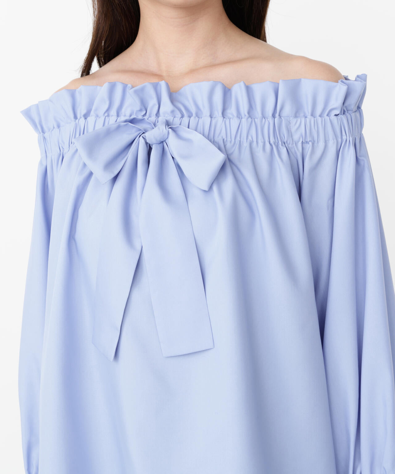 <ウォッシャブル>リボン付きオフショルブラウス