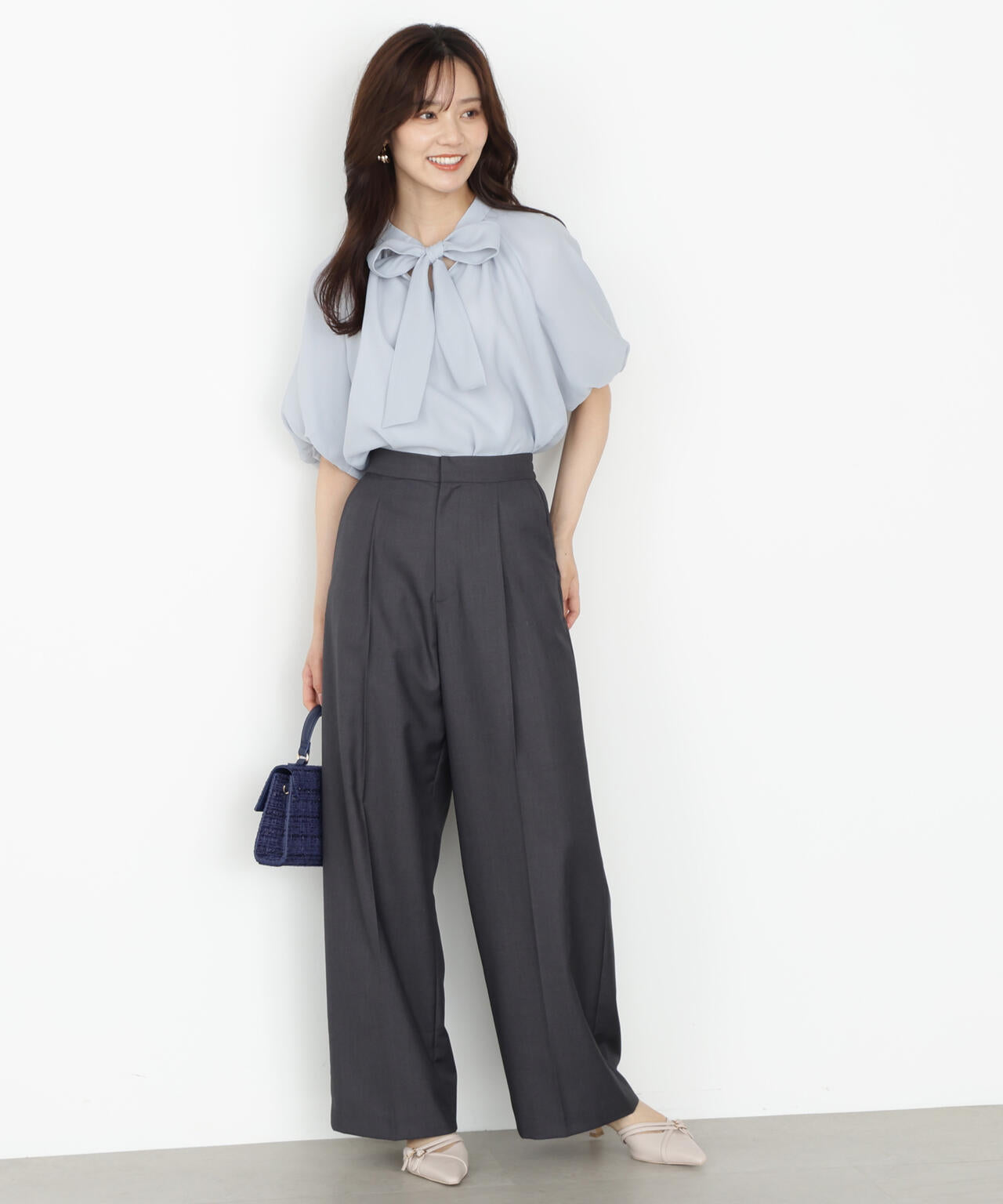 バルーンスリーブリボンブラウス