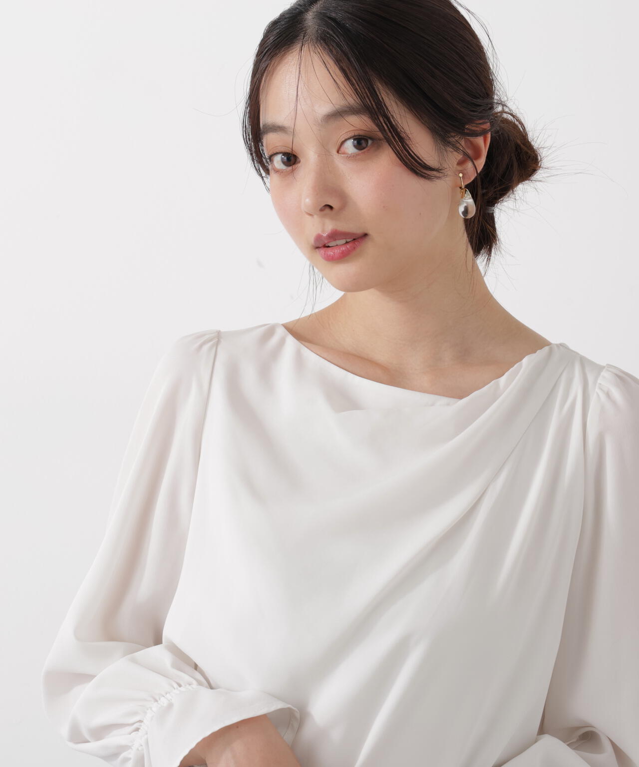 <ウォッシャブル>キャンディースリーブニュアンスブラウス